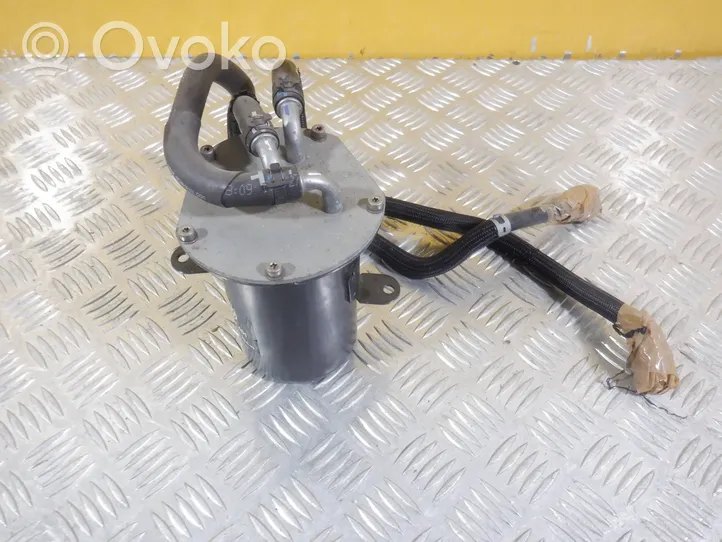 Volkswagen Touareg II Boîtier de filtre à carburant 7P6127401