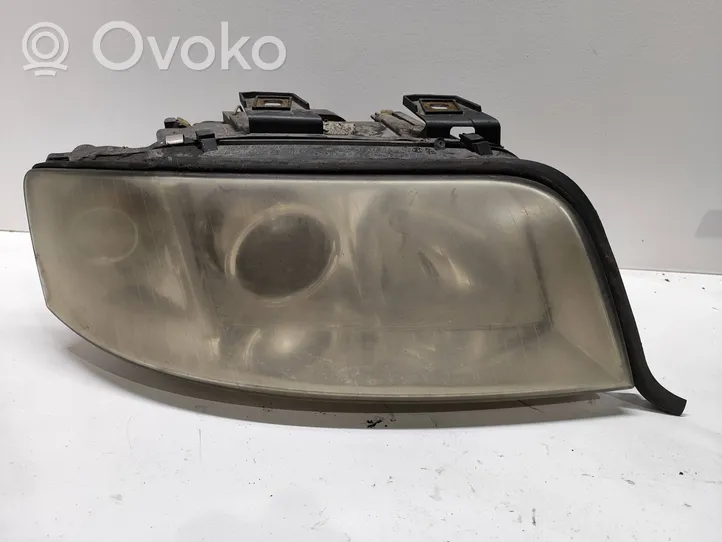 Audi A6 S6 C5 4B Lampa przednia 15591400R