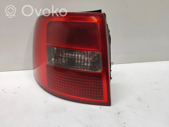 Audi A6 S6 C5 4B Lampa tylna 4B9945095F