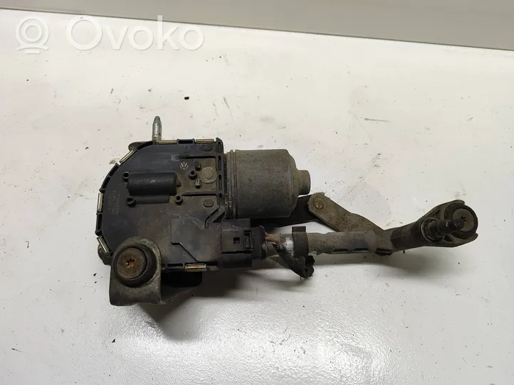 Volkswagen Touran I Front wiper linkage and motor 1T0955119C