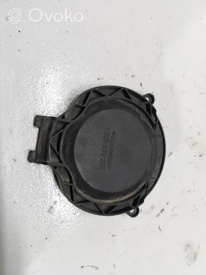 Audi A4 S4 B7 8E 8H Osłona żarówki lampy przedniej 1305239262