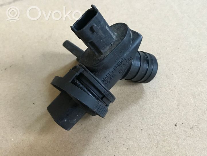 Opel Insignia A Breather valve 55568910