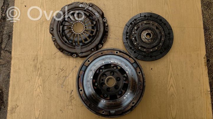 Opel Astra J Clutch set kit 55573012