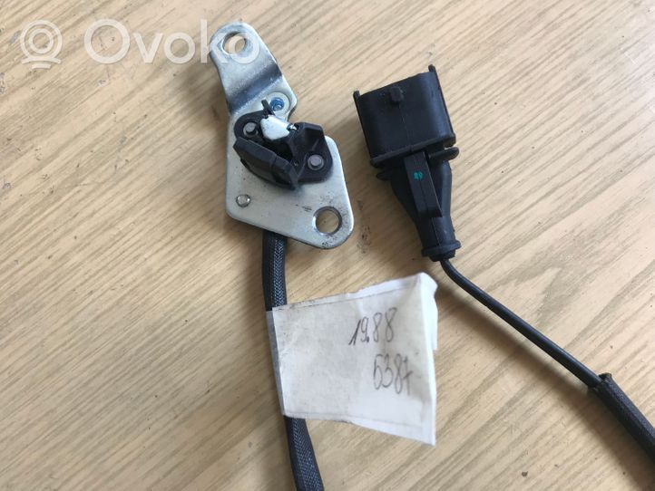 Opel Zafira B Sadales vārpstas apgriezienu sensors 0281002213