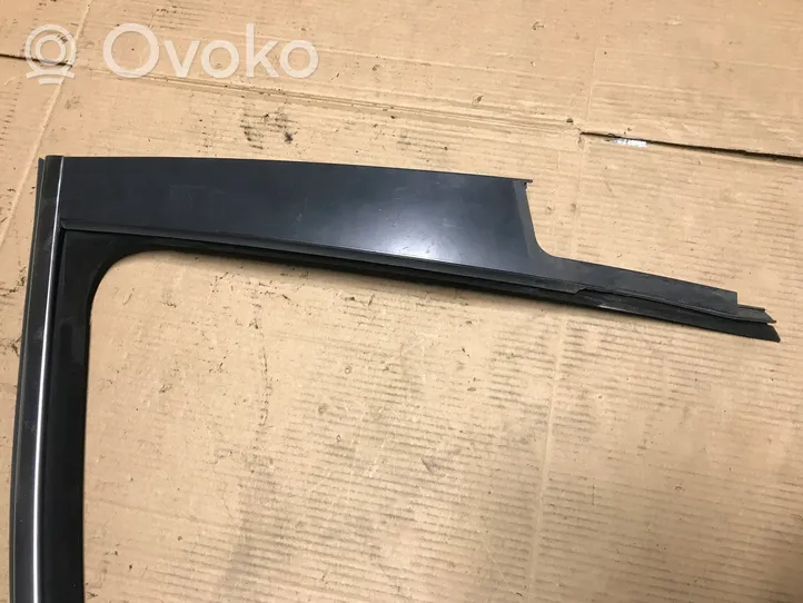 Opel Astra J Guarnizione in gomma finestrino/vetro portiera anteriore 13347239