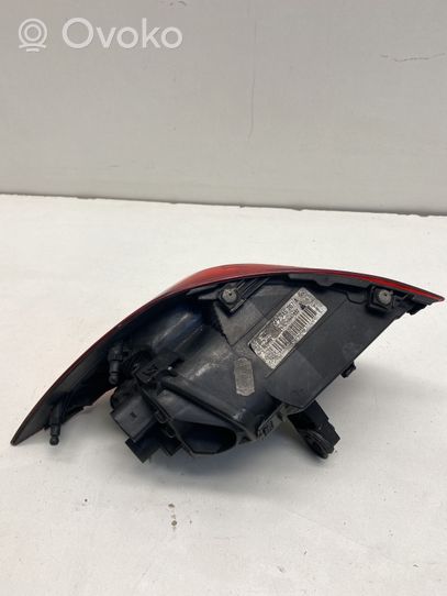 Seat Leon (5F) Lampy tylne / Komplet 5F9945207A