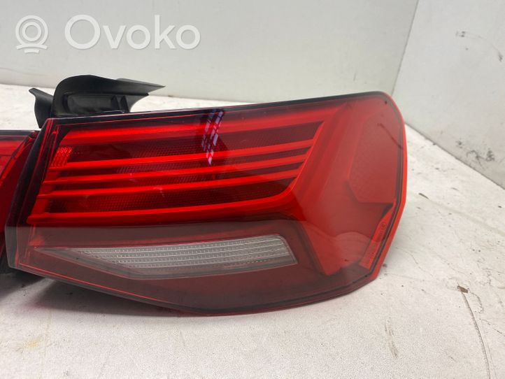 Audi A3 8Y Lampy tylne / Komplet 8Y0945070