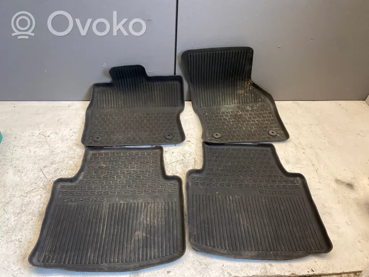 Skoda Superb B8 (3V) Kit tapis de sol auto 