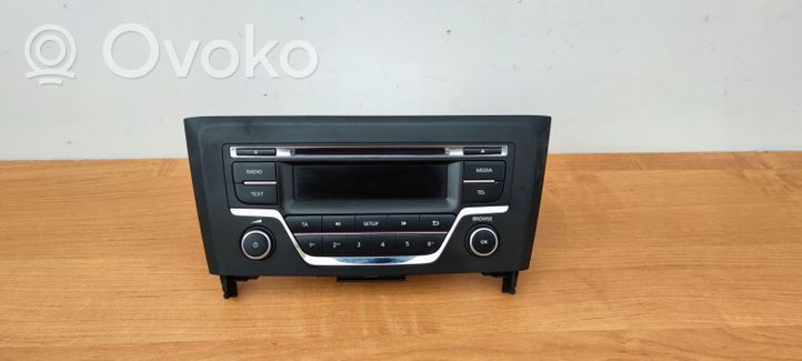 Renault Kadjar Radio/CD/DVD/GPS-pääyksikkö 281159646R