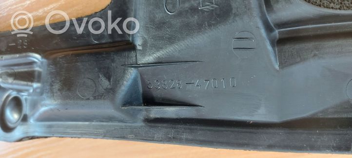 Toyota Prius (XW20) Supporto/guarnizione in poliuretano espanso del parafango 5382847010