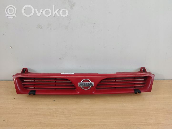 Nissan Sunny Maskownica / Grill / Atrapa górna chłodnicy 6231073C00