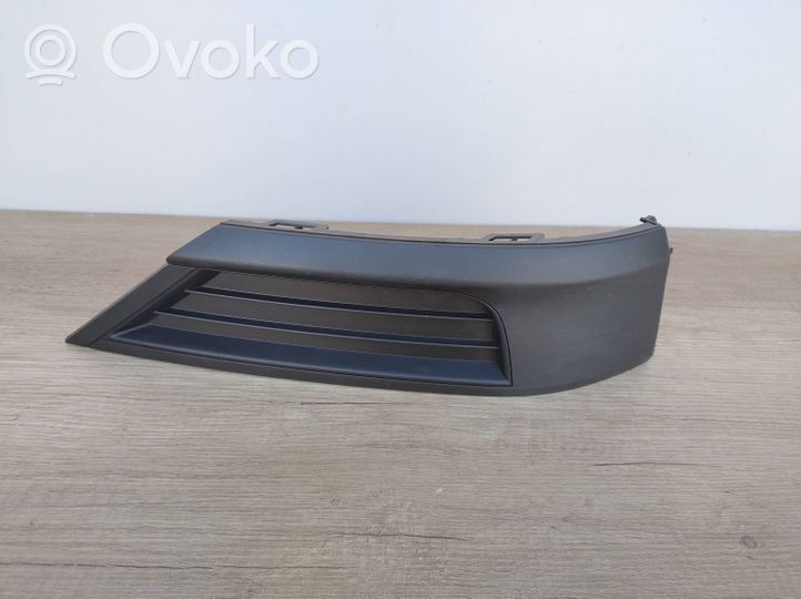 Volkswagen T-Roc Priešrūkinio žibinto apdaila/ grotelės 2GA853666