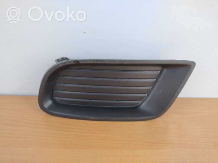 Mazda BT-50 Grille inférieure de pare-chocs avant UB9B50C11