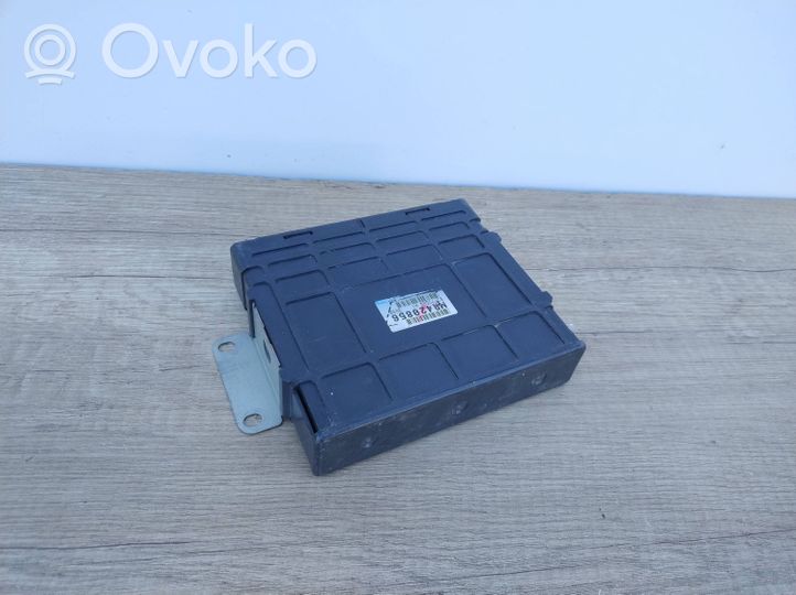 Mitsubishi Space Wagon Calculateur moteur ECU MR420856