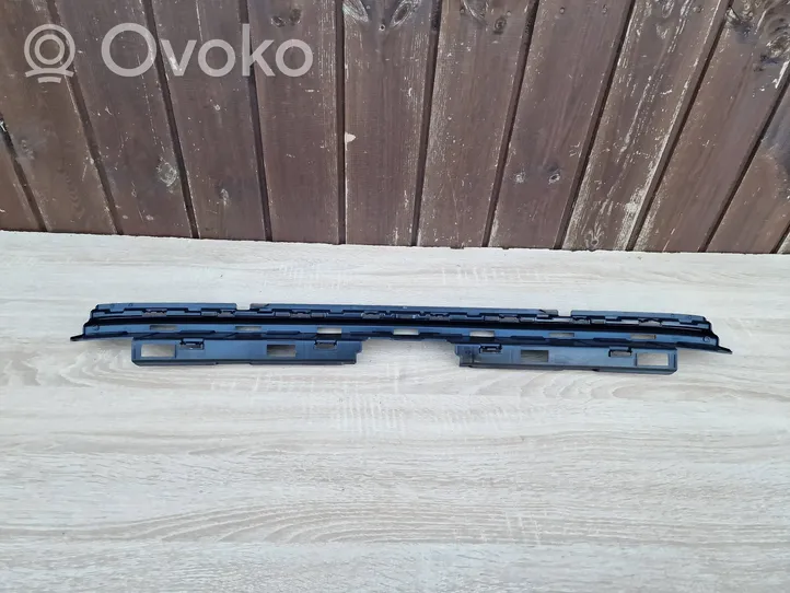 Volkswagen Taigo Rivestimento della modanatura della chiusura del vano motore/cofano 2G7805706A