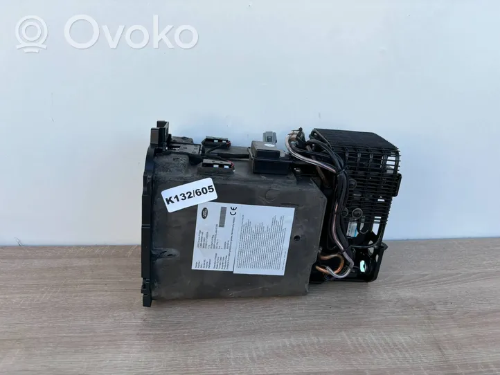 Land Rover Defender Hansikaslokero L0B2-046N01-AB