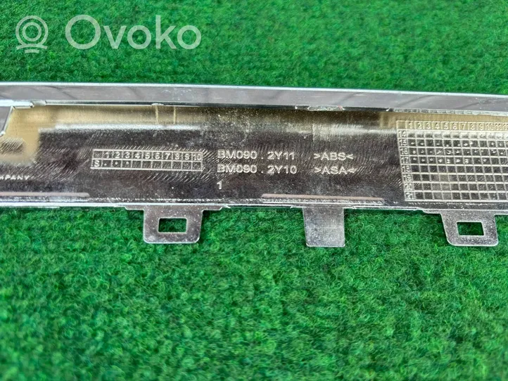 Mini Clubman F54 Modanatura separatore del paraurti anteriore BM0902Y11