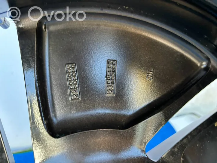 Volkswagen Golf VIII Cerchione in lega R19 30D601025C