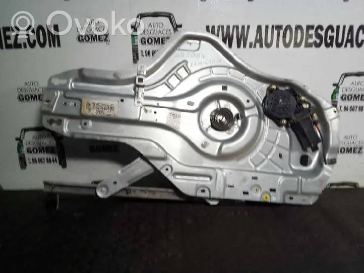 Hyundai Elantra Alzacristalli elettrico della portiera anteriore 824022D010