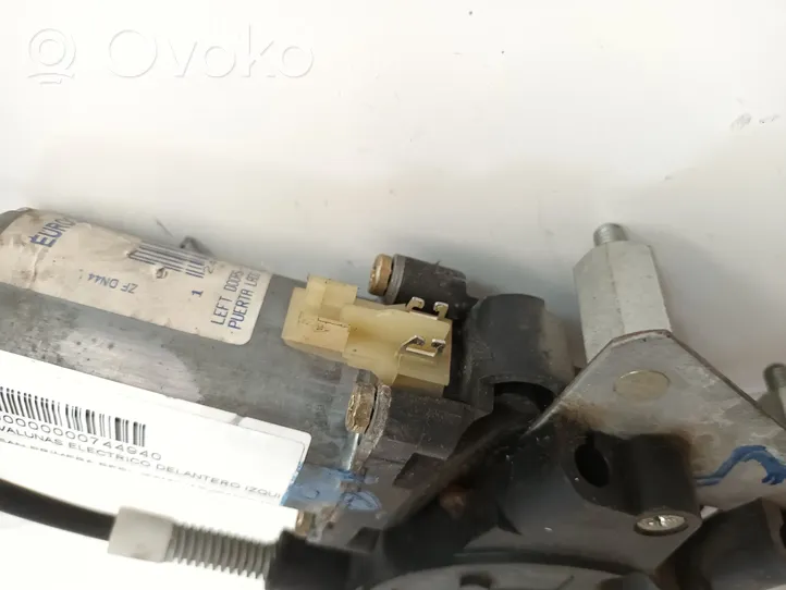 Nissan Primera Mécanisme de lève-vitre avec moteur 60420010