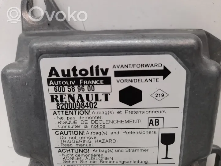 Renault Kangoo I Module de contrôle airbag 8200098402
