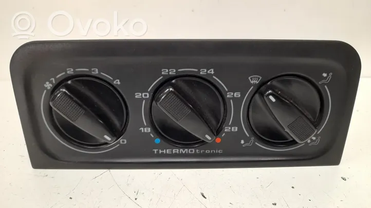 Volkswagen Vento Panel klimatyzacji 1H0819045B