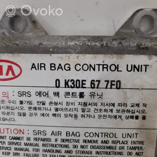 KIA Rio Module de contrôle airbag 0K30E677F0