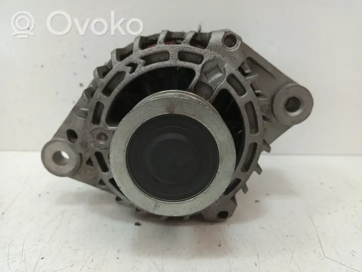 Opel Zafira B Generatore/alternatore P0895975