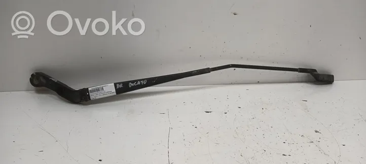 Renault Scenic I Front wiper blade arm 