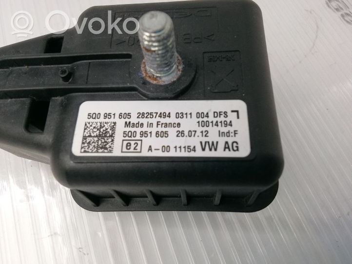 Volkswagen Polo V 6R Alarm system siren 5Q0951605