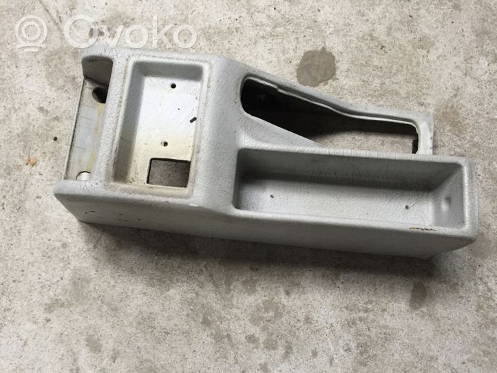 BMW 7 E32 Center console 