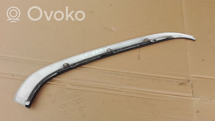 BMW 3 E30 Rear fender molding trim 