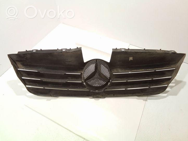 Mercedes-Benz Vaneo W414 Atrapa chłodnicy / Grill A4148800185