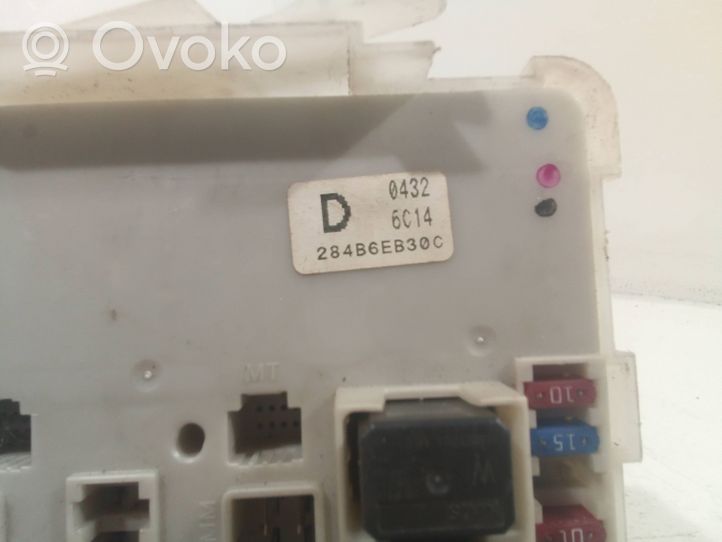 Nissan Navara D40 Module de fusibles 284B6EB300