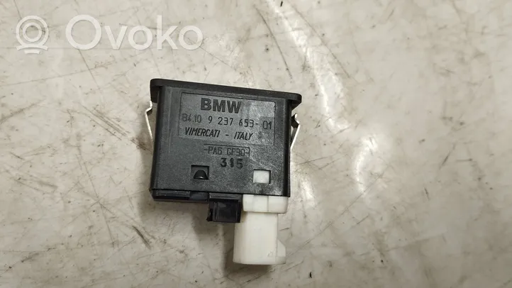 BMW 6 F12 F13 Gniazdo / Złącze AUX 9237653