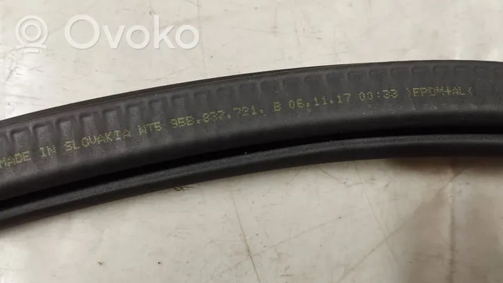 Porsche Macan Rear door rubber seal (on body) 95b833721