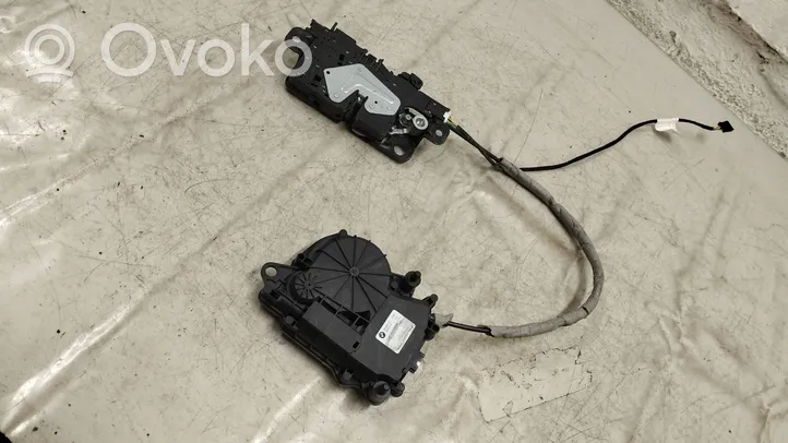 BMW 5 G30 G31 Siłownik elektryczny podnoszenia klapy tylnej / bagażnika 7411760