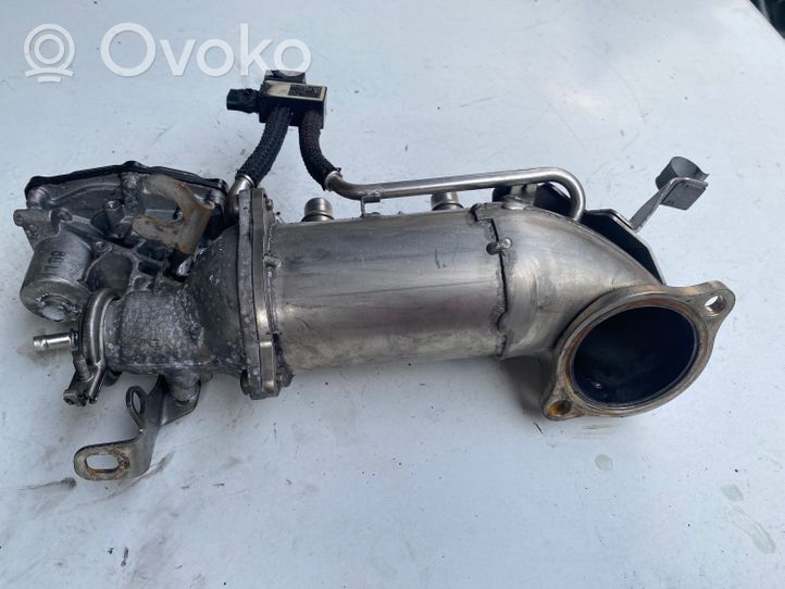 BMW 5 G30 G31 Valvola di raffreddamento EGR 8574815