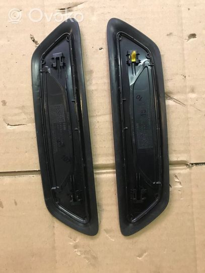 BMW X1 F48 F49 Garniture de jupe latérale arrière 7349674