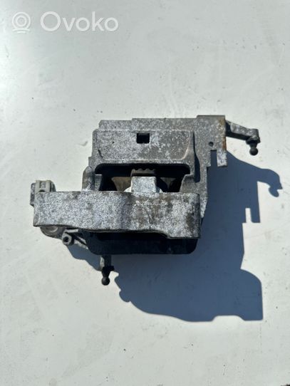 BMW 2 F46 Engine mount bracket 6875628