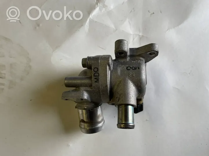 Hyundai i30 Boîtier de thermostat / thermostat 