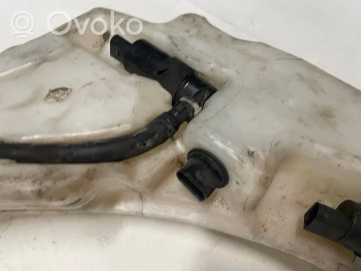 Audi A5 8T 8F Réservoir de liquide lave-glace 8T0955453C