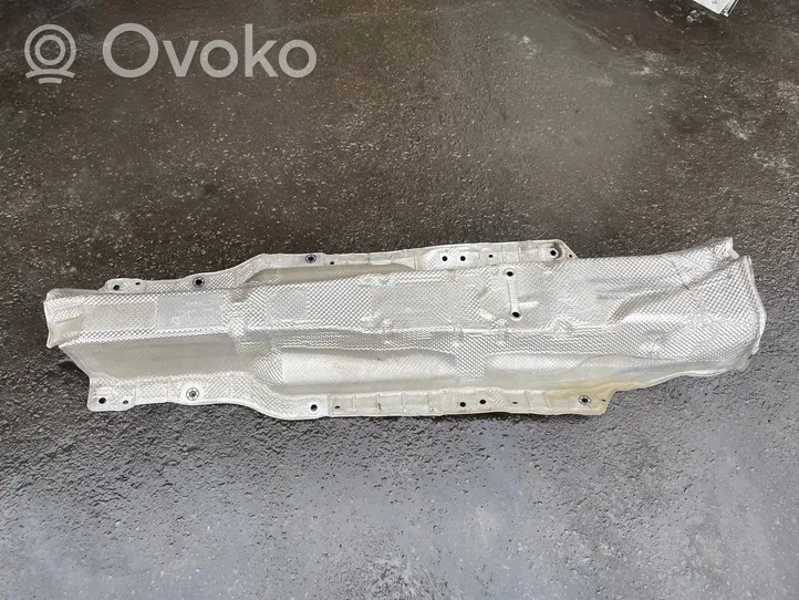 Seat Leon (5F) Pakokaasulämmön lämpökilpi 5Q0825661