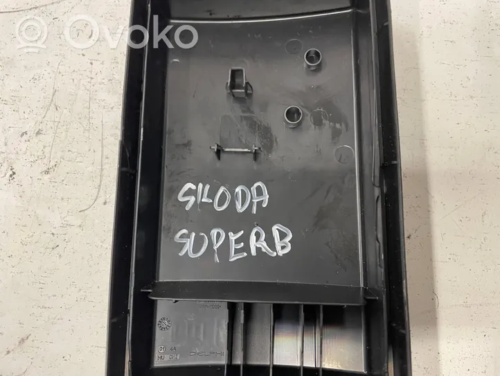 Skoda Superb B8 (3V) Deckel Sicherungskasten 5Q0937132