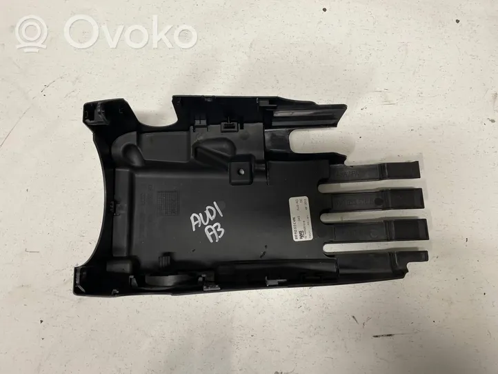 Audi A3 S3 8V Garniture de colonne de volant 8V0880225