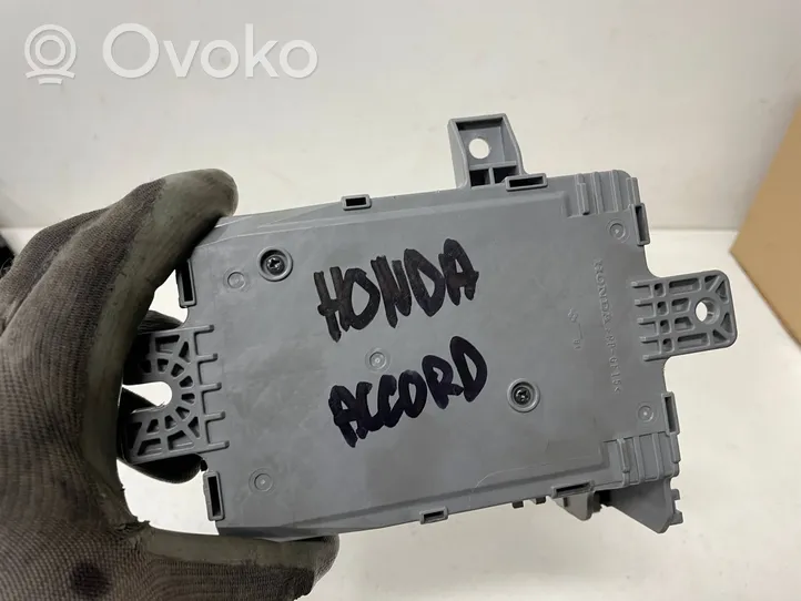 Honda Accord Ramka / Moduł bezpieczników TL0G810