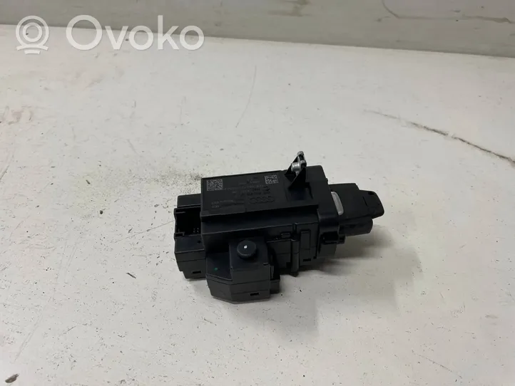 Audi A4 S4 B8 8K Virtalukko 8K0909131