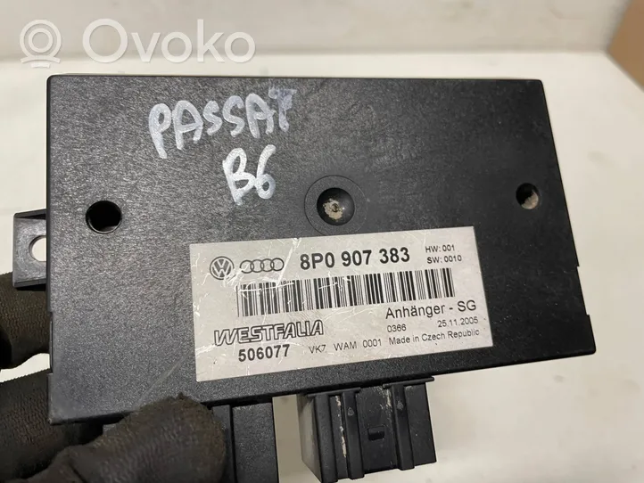 Volkswagen PASSAT B6 Steuergerät/Modul für die Anhängerkupplung 8P0907383