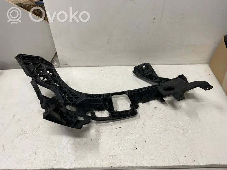 Mercedes-Benz C W204 Traversa di supporto paraurti anteriore A2048850765