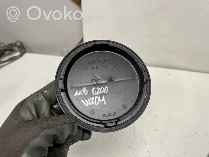 Mercedes-Benz C W204 Osłona żarówki lampy przedniej 1305219121